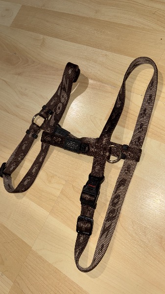 Neuwertige Hundegeschirr 45-75 cm Rogz Alpinist